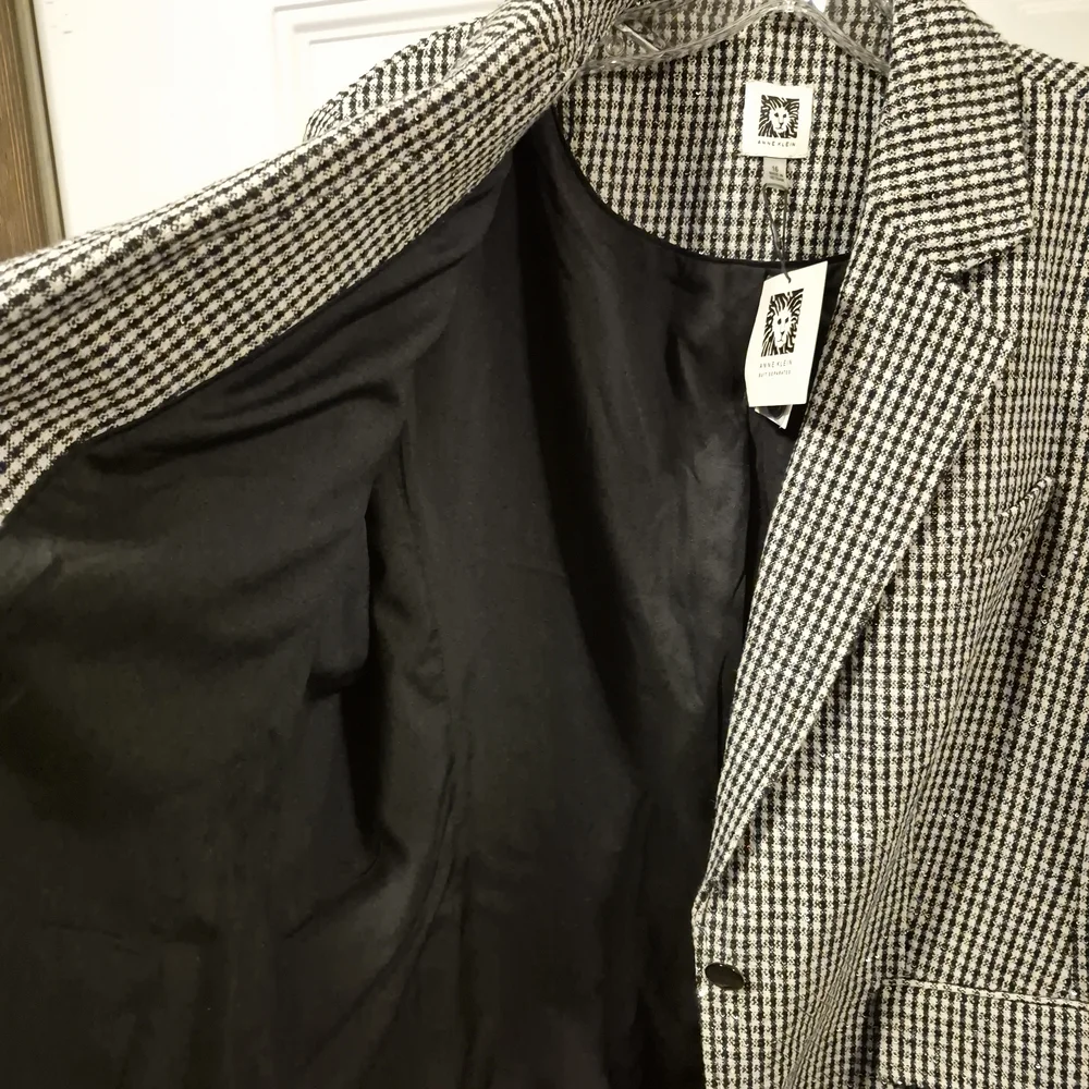 Anne Klein Black and White Houndstooth Jacket with Sequins - Picture 4 of 7